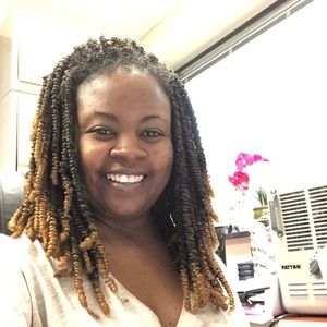 Meet your Posher, Chanel